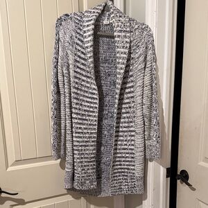 GAP Women's Blue and White Knit Sweater